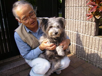 奥島さんと愛犬マリ