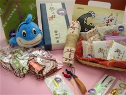 なまずグッズは、おかし・ぬいぐるみ・てぬぐい・キーホルダーなどたくさんあります。