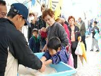 農業まつり（吉川産米のつかみどり）