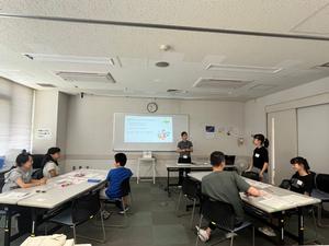 子どもが発表している様子