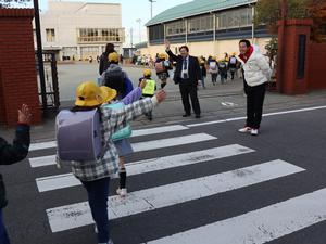 登校見守り