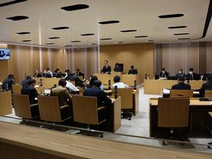 市議会