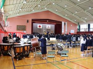吹奏楽部の演奏の様子