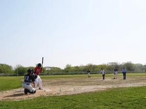 始球式の場面