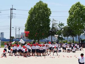 北谷小学校　玉入れ
