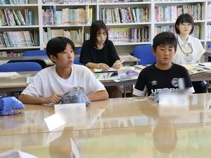 市長に意見を伝える児童