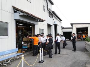 工場見学の様子