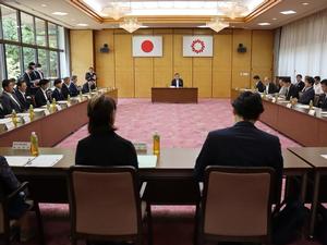 要望活動、会議の様子