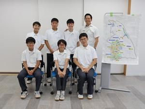 市長と参加した生徒たちとの記念撮影