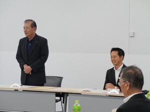 挨拶をする羽生市長