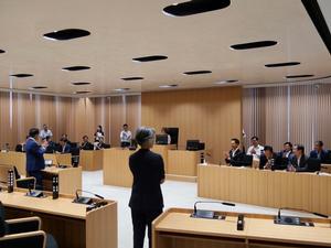 議場見学の様子