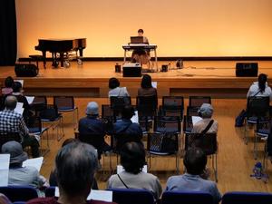 ホール内での演奏の様子