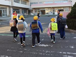 登校見守り