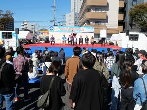 なまずサミットメイン会場の様子