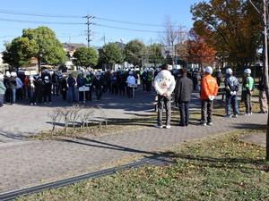 開会式にて全員が参集する様子