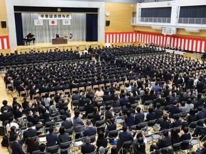 卒業式会場全体の様子