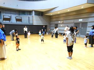 「わくわくタイム」最初の運動遊びの様子
