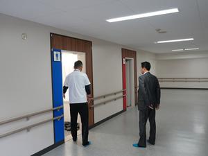 総合体育館視察