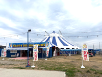 サーカステント外観