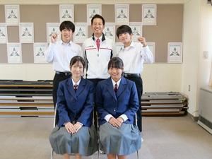 市長と参加した生徒たちとの記念撮影