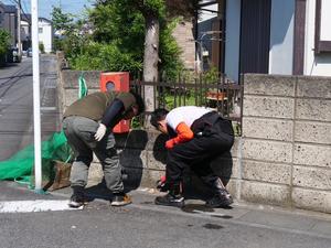 市長がごみ収集作業をする様子