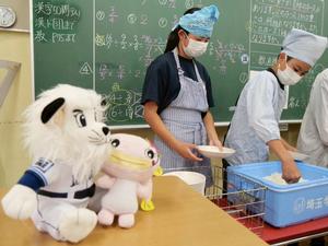 配膳の様子