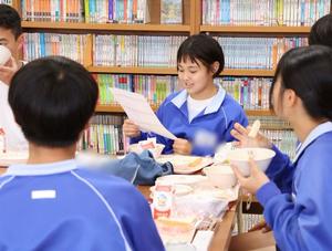 市長に思いを伝える生徒