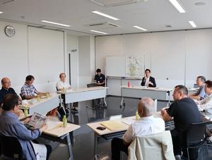 懇談会会場全体の様子