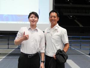 吉川市に関わってくれている学生と市長とのツーショット