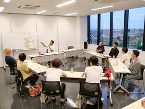 懇談会全体の様子