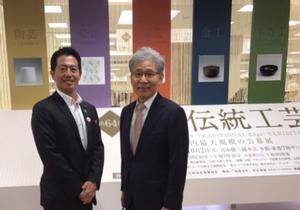 過日の室瀬先生と市長とのツーショット写真