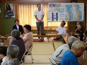 挨拶をする市長