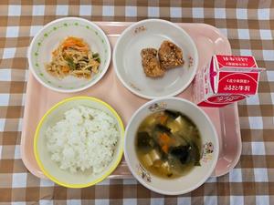 10月1日中学校の献立