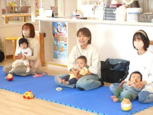 参加者親子の自己紹介の様子