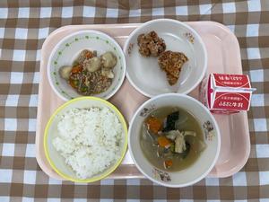 11月28日中学校の献立