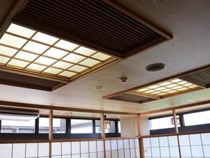 中央公民館の和室の照明カバー新調後の室内