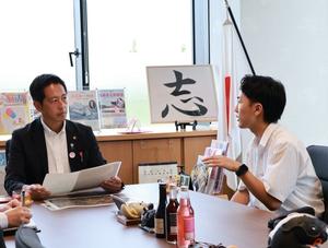 福田さんの構想を聞く市長