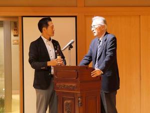 皆さんと話をする市長