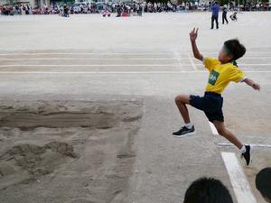 走り幅跳び
