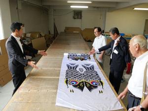 佐藤社長に尋ねる市長