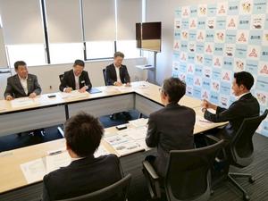 懇談の様子