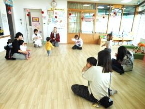 先輩ママと外国語で遊ぼうの始まりの様子