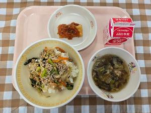 3月2日中学校の献立