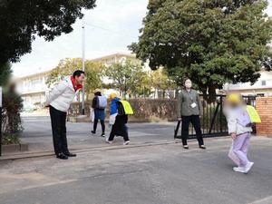 登校見守り・あいさつ