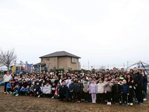 集まったみんなで記念撮影