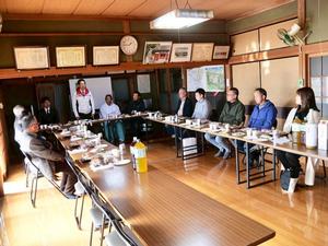 挨拶をする市長