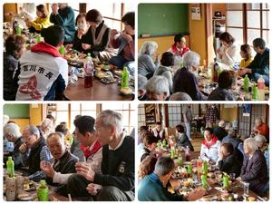 自治会の方々と話をする市長