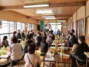 挨拶をする市長