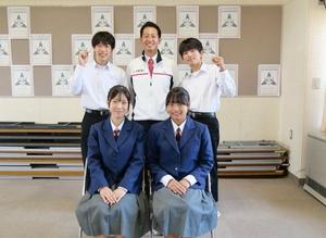 当時のランチミーティングの際の記念撮影写真