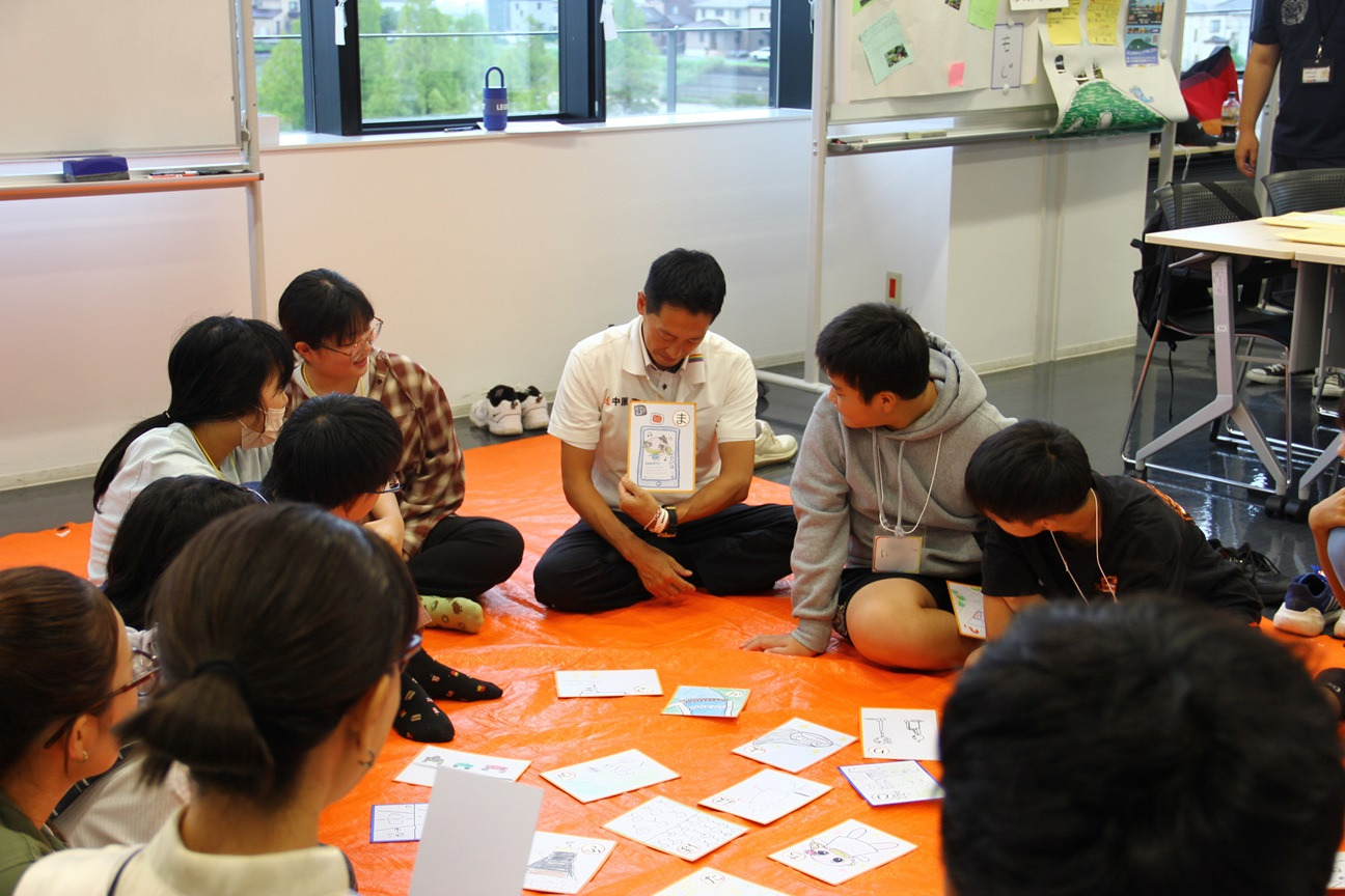 市長も参加し意見交換をする様子